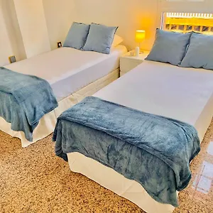  Habitación en casa particular Encantadora Habitación Privada Cerca Del Mar